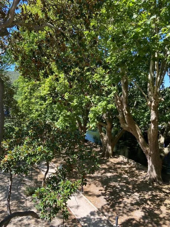 Chambre vue sur La Sorgue Fontaine-de-Vaucluse 0*,